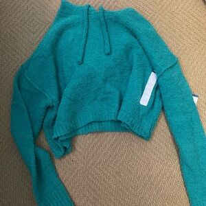 Arizona Jean Company Green Cowl Neck Sweater